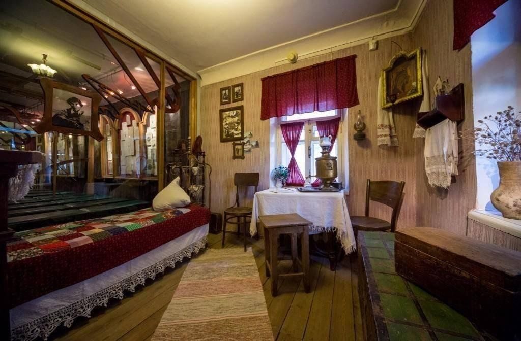 Афиша: Экскурсия по литературно-мемориальной экспозиции музея