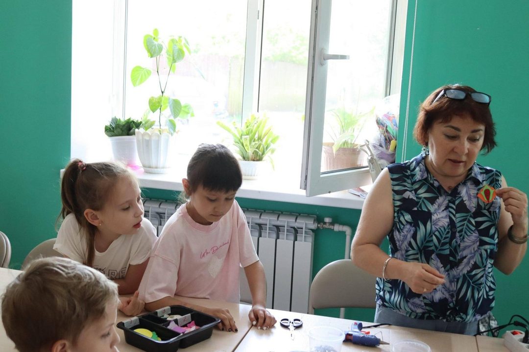 Афиша: Браслет из фетра: роспись и вышивка — творим вместе!