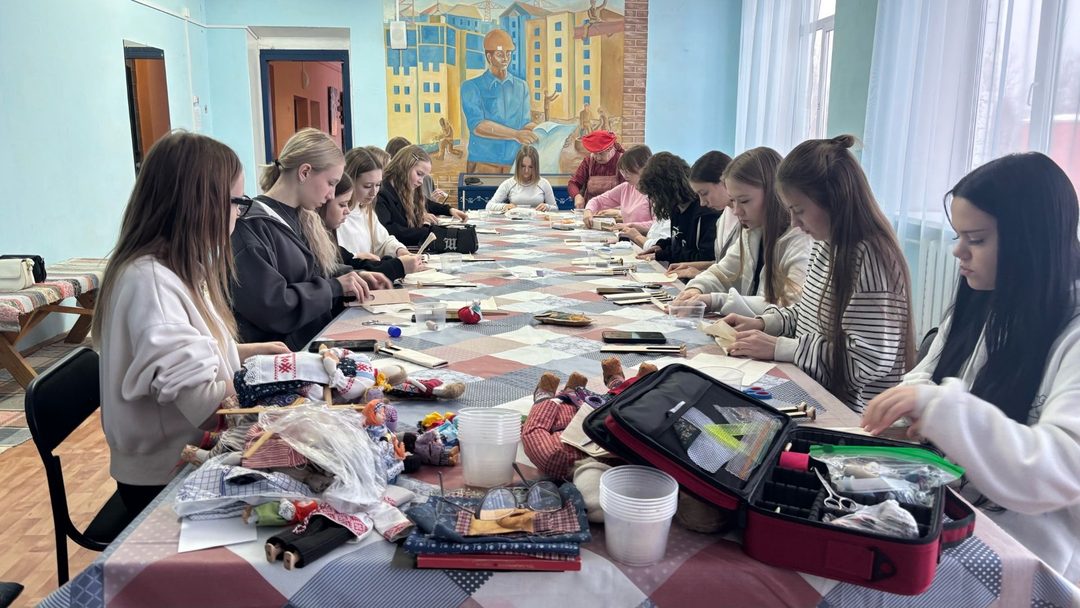 Афиша: Мастер‑класс «Русская народная кукла: традиции и рукоделие»