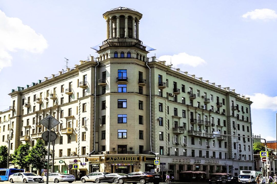 Афиша: Разгульная Москва: романы, деньги и страсти