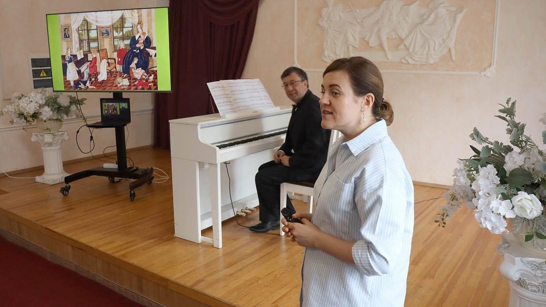Афиша: Октябрь. Осенняя песнь