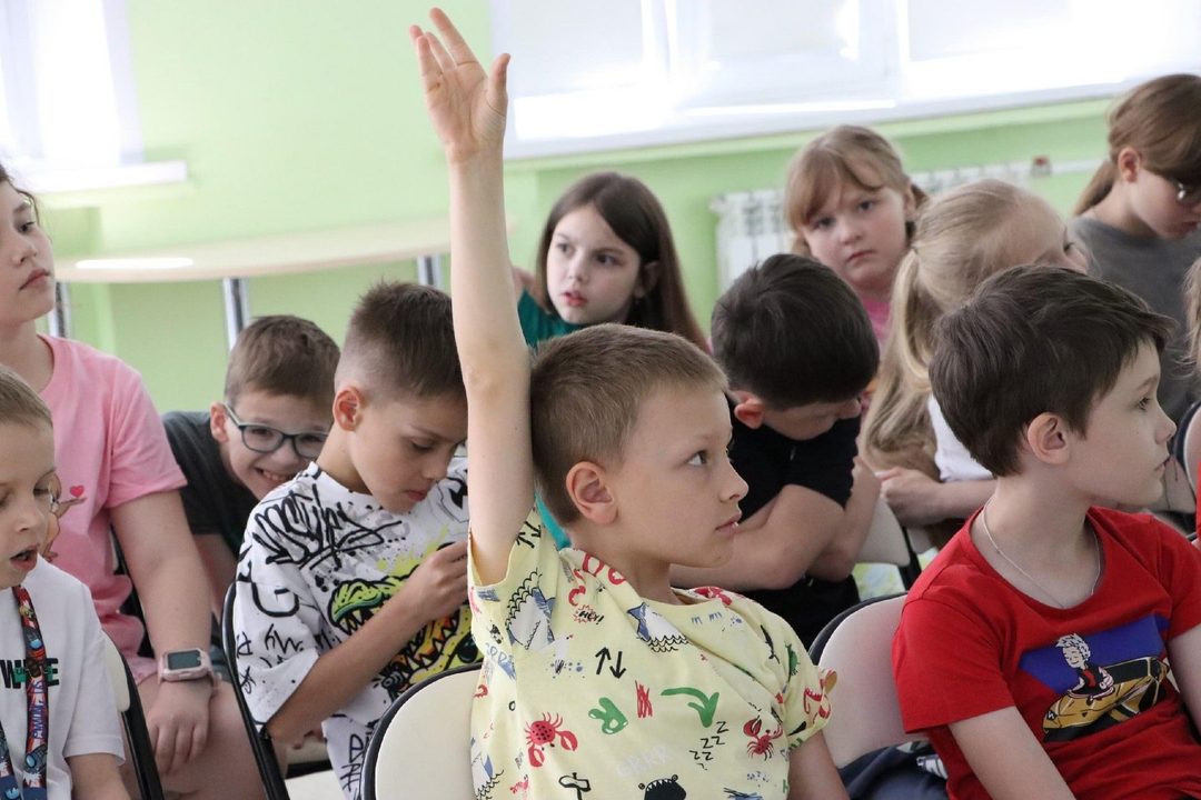 Афиша: Встречи «Летние библиозабавы»