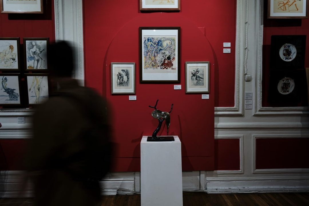 Афиша: Обзорная экскурсия по выставкам «Дали и Пикассо» и «Женщины-цветы»