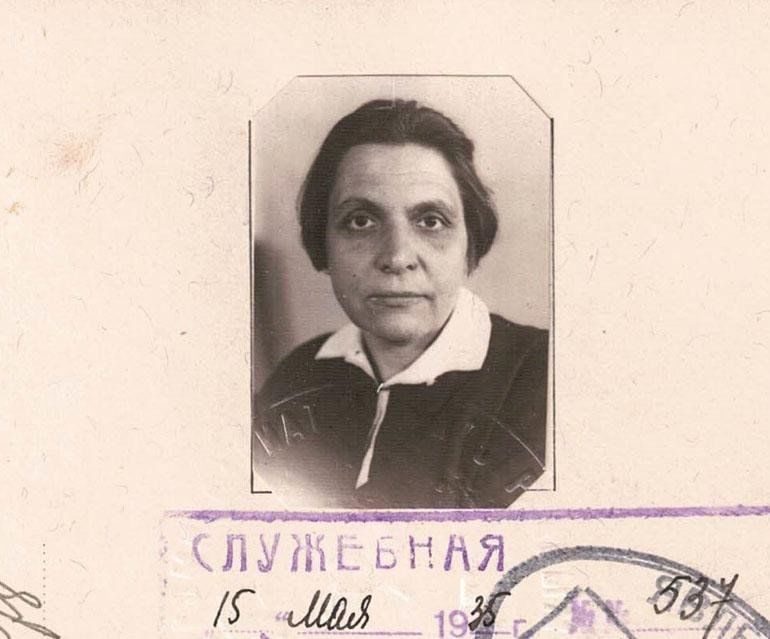 Афиша: Виртуальная выставка «Анна Григорьевна Кравченко (1890-1984) и ее архив в Доме Плеханова»