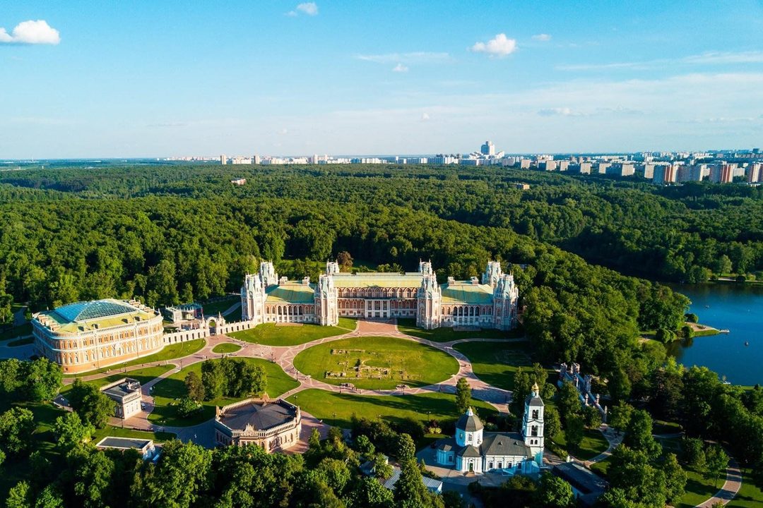 Афиша: Экспозиции дворцово-выставочного комплекса Царицыно