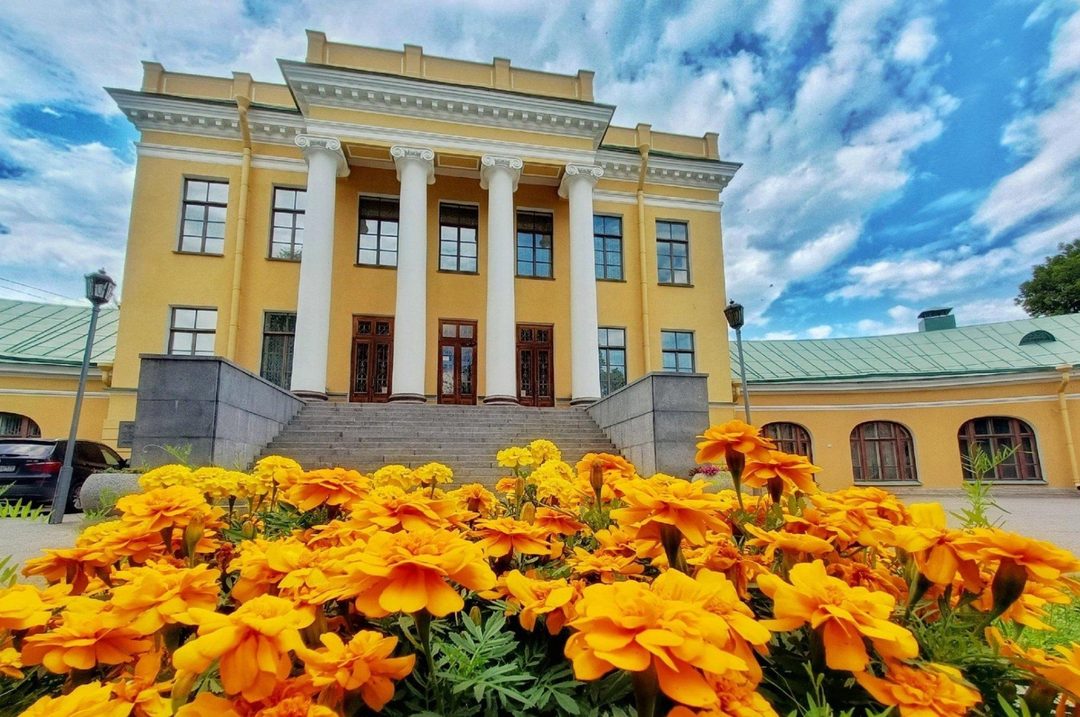 Афиша: Экскурсия по усадьбе княгини Е. Р. Дашковой