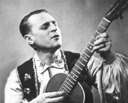 Афиша: Вечер памяти Аллы Баяновой и Петра Лещенко «Дорогой длинною…»