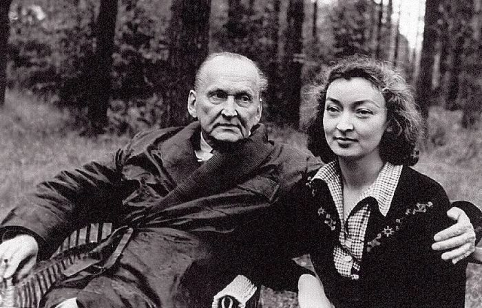 Афиша: Лекция-экскурсия «Александр Вертинский. Три жизни “Русского Пьеро”»