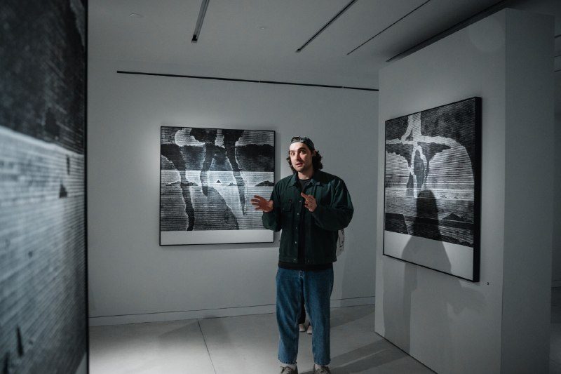 Афиша: Михаил Чувакин — «\/0^|^: примеры объектов и природных явлений, которые можно случайно увидеть, прогуливаясь в сумерках»