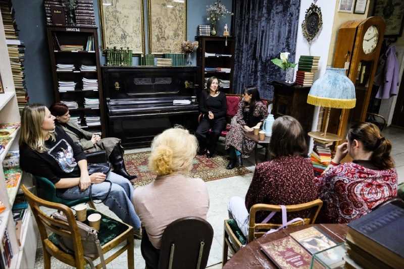 Афиша: Встреча книжного клуба: «Козлёнок в молоке» Юрия Полякова