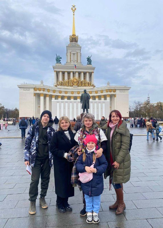 Афиша: Тур по Москве (обзорная экскурсия, Зарядье, Коломенское, Царицыно)