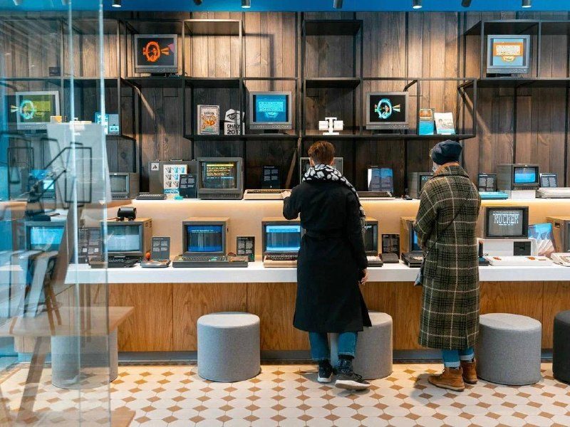 Афиша: Выставка «Пределы видимого»