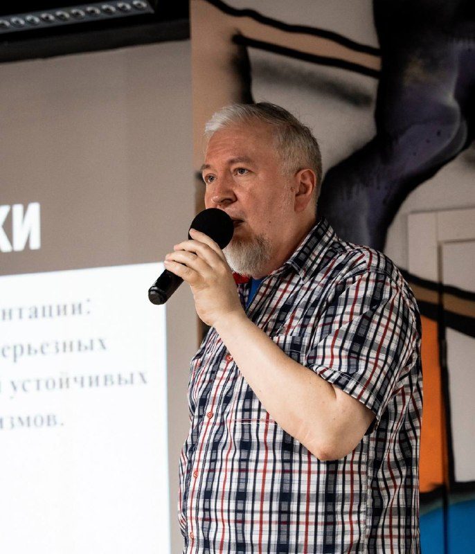Афиша: Лекция с Алексеем Водовозовым о вакцинации